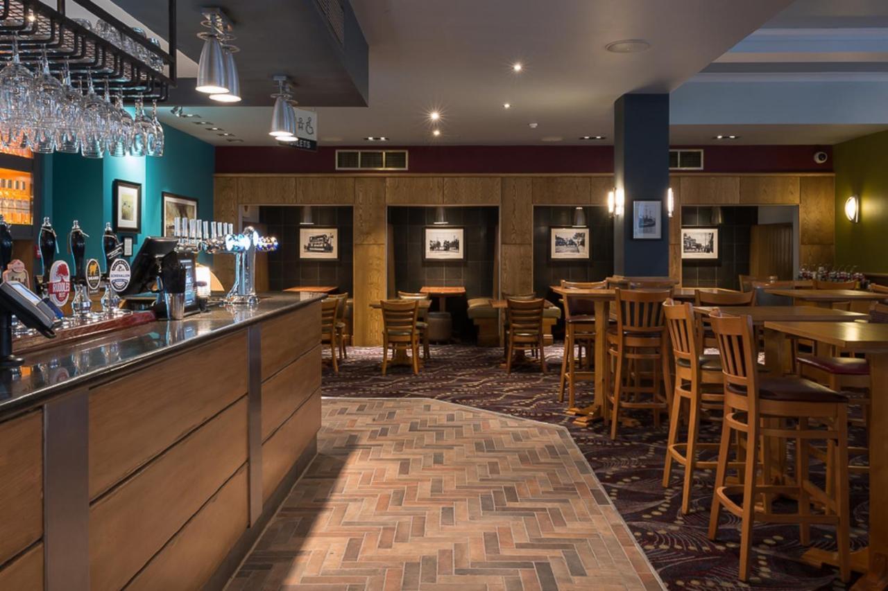 Admiral Of The Humber Wetherspoon Kingston upon Hull Exterior foto